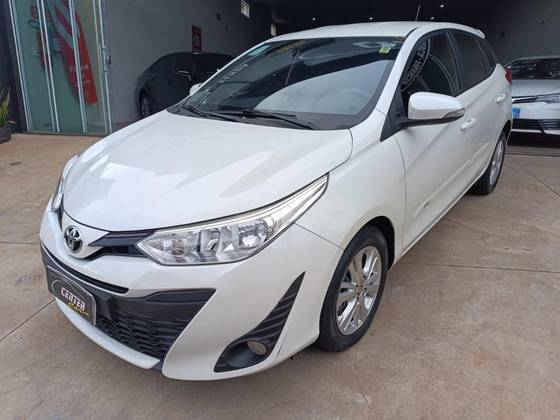 TOYOTA YARIS 1.3 16V FLEX XL MULTIDRIVE TOYOTA YARIS 1.3 16V FLEX XL MULTIDRIVE